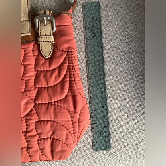 Large Fossil shoulder bag with coral colored quilted fabric - Picture 8 of 8